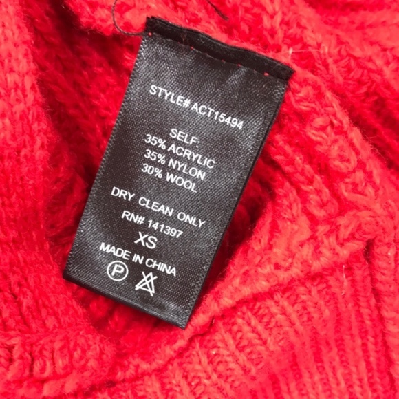 ASTR the Label Serena V-Back Sweater - Picture 5 of 8